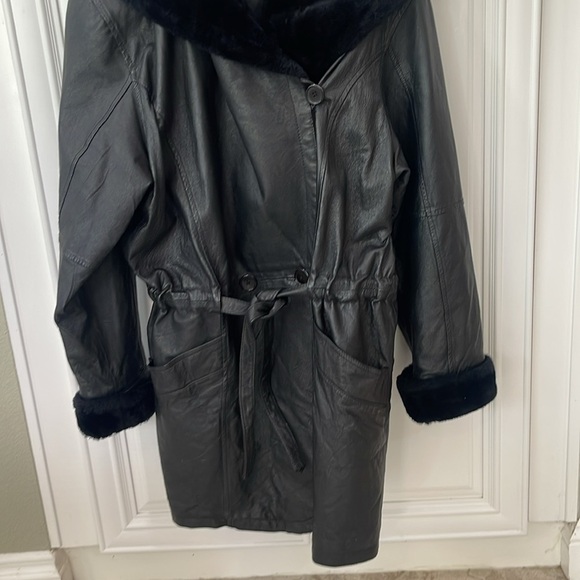 Vintage Jacqueline Ferrar black Leather Faux Fur Hooded Hood belted coat size XL - Picture 8 of 17